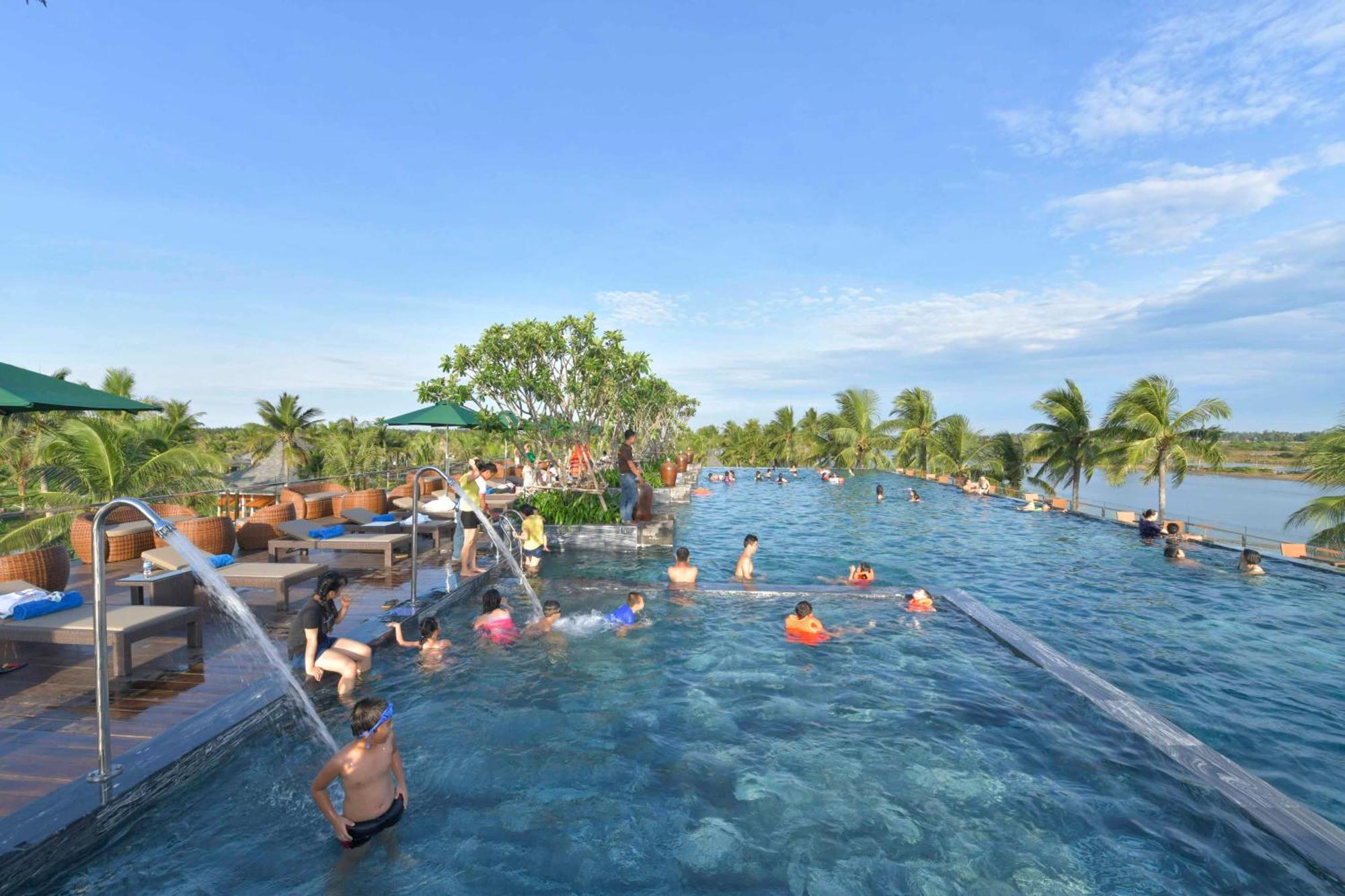 Cocoland River Beach Resort & Spa Quang Ngai Esterno foto